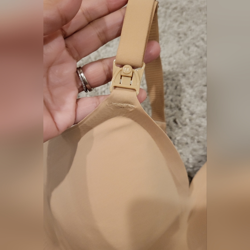 Momcozy Nursing Bra Size Medium - Picture 3 of 5